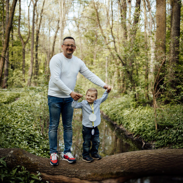 Plenerowa sesja rodzinna. Fotograf na wesele Śląsk. Fotograf województwo śląskie. Fotograf na chrzest Śląsk. Katowice. Dąbrowa Górnicza. Zawiercie. Kraków.