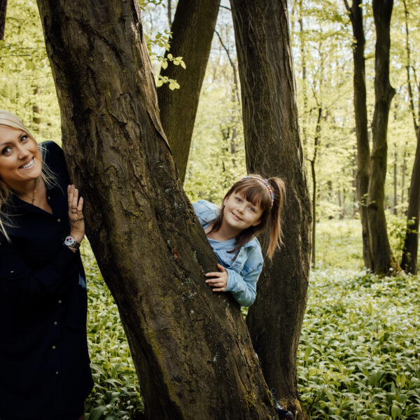 Plenerowa sesja rodzinna. Fotograf na wesele Śląsk. Fotograf województwo śląskie. Fotograf na chrzest Śląsk. Katowice. Dąbrowa Górnicza. Zawiercie. Kraków.