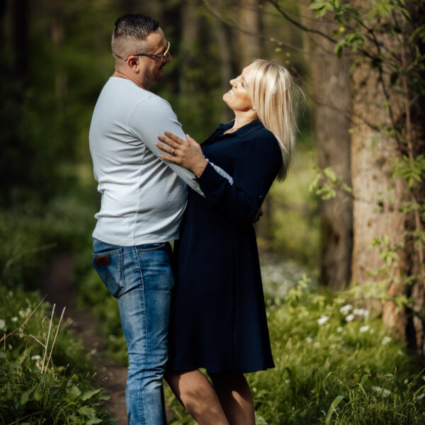 Plenerowa sesja rodzinna. Fotograf na wesele Śląsk. Fotograf województwo śląskie. Fotograf na chrzest Śląsk. Katowice. Dąbrowa Górnicza. Zawiercie. Kraków.