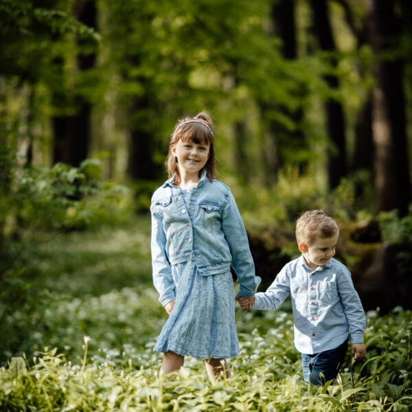 Plenerowa sesja rodzinna. Fotograf na wesele Śląsk. Fotograf województwo śląskie. Fotograf na chrzest Śląsk. Katowice. Dąbrowa Górnicza. Zawiercie. Kraków.