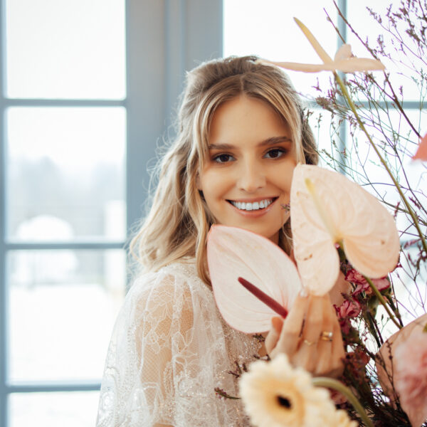 Odkryj magię niezapomnianego reportażu ślubnego w Villa Love w Krakowie. Profesjonalny fotograf na ślub i wesele uchwyci każdy emocjonujący moment Waszej uroczystości. #ŚlubMałopolska #FotografŚląsk #VillaLoveKraków