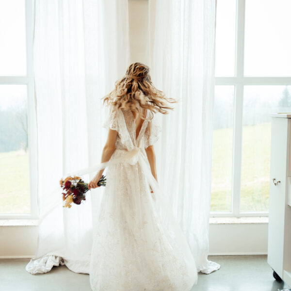 Odkryj magię niezapomnianego reportażu ślubnego w Villa Love w Krakowie. Profesjonalny fotograf na ślub i wesele uchwyci każdy emocjonujący moment Waszej uroczystości. #ŚlubMałopolska #FotografŚląsk #VillaLoveKraków