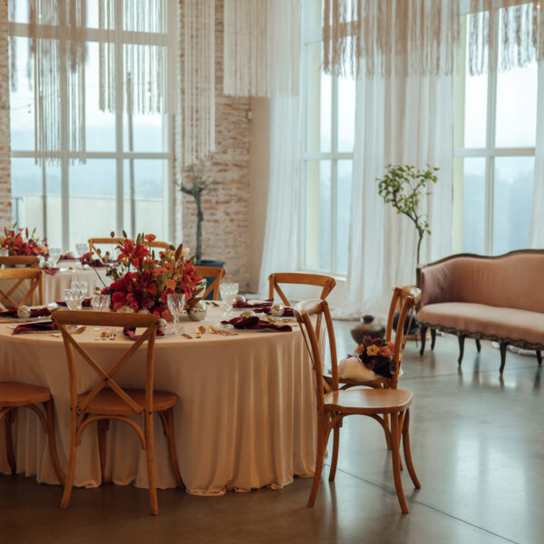 Odkryj magię niezapomnianego reportażu ślubnego w Villa Love w Krakowie. Profesjonalny fotograf na ślub i wesele uchwyci każdy emocjonujący moment Waszej uroczystości. #ŚlubMałopolska #FotografŚląsk #VillaLoveKraków